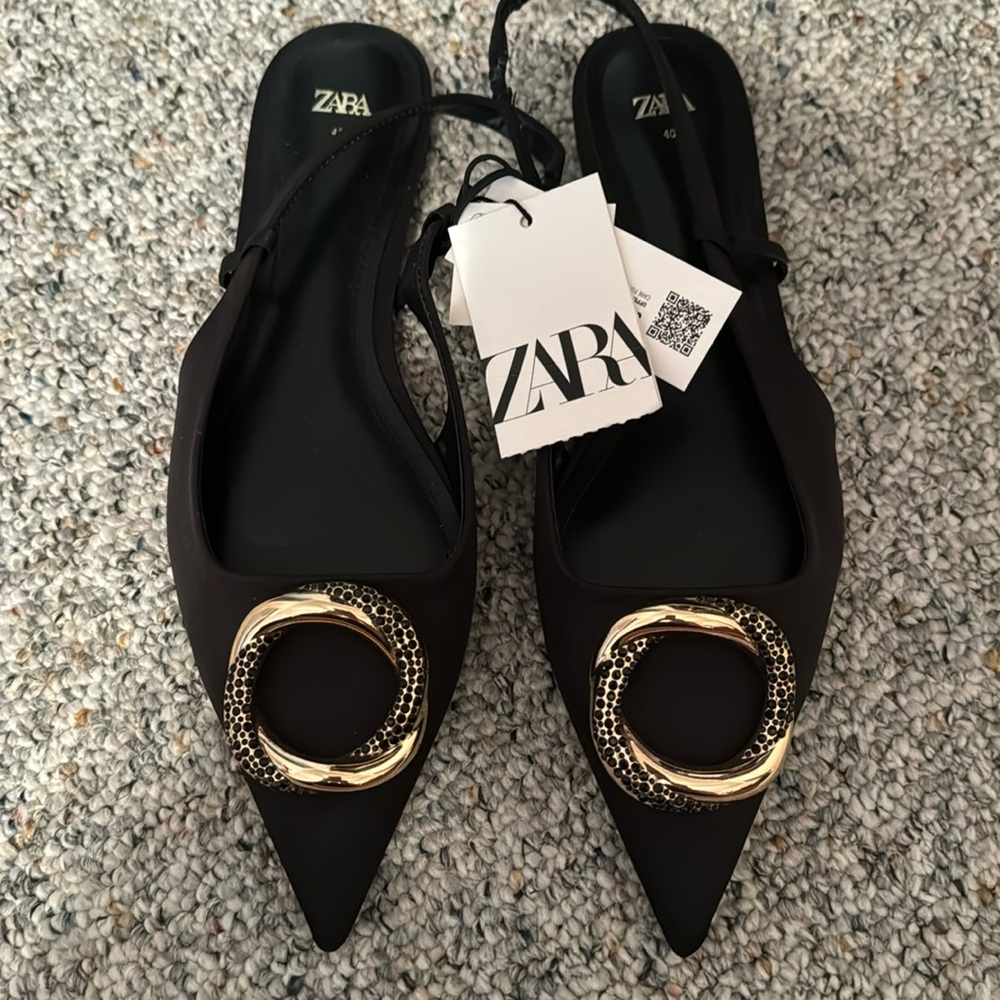 New with tags Zara black flats size 9